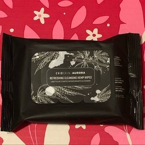 NEW Refreshing Cleansing Hemp Wipes